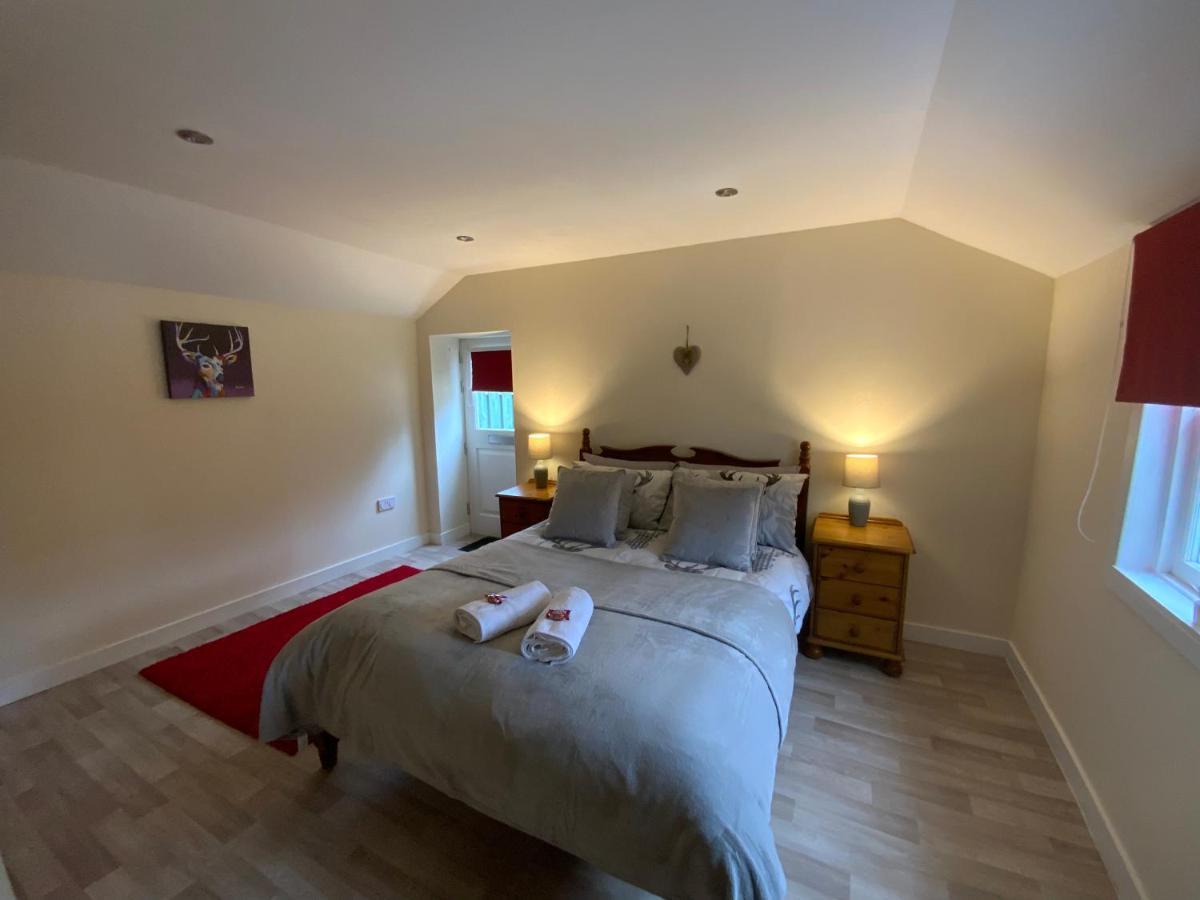 Deeside Snugs Apartments Kincardine O'Neil Eksteriør bilde